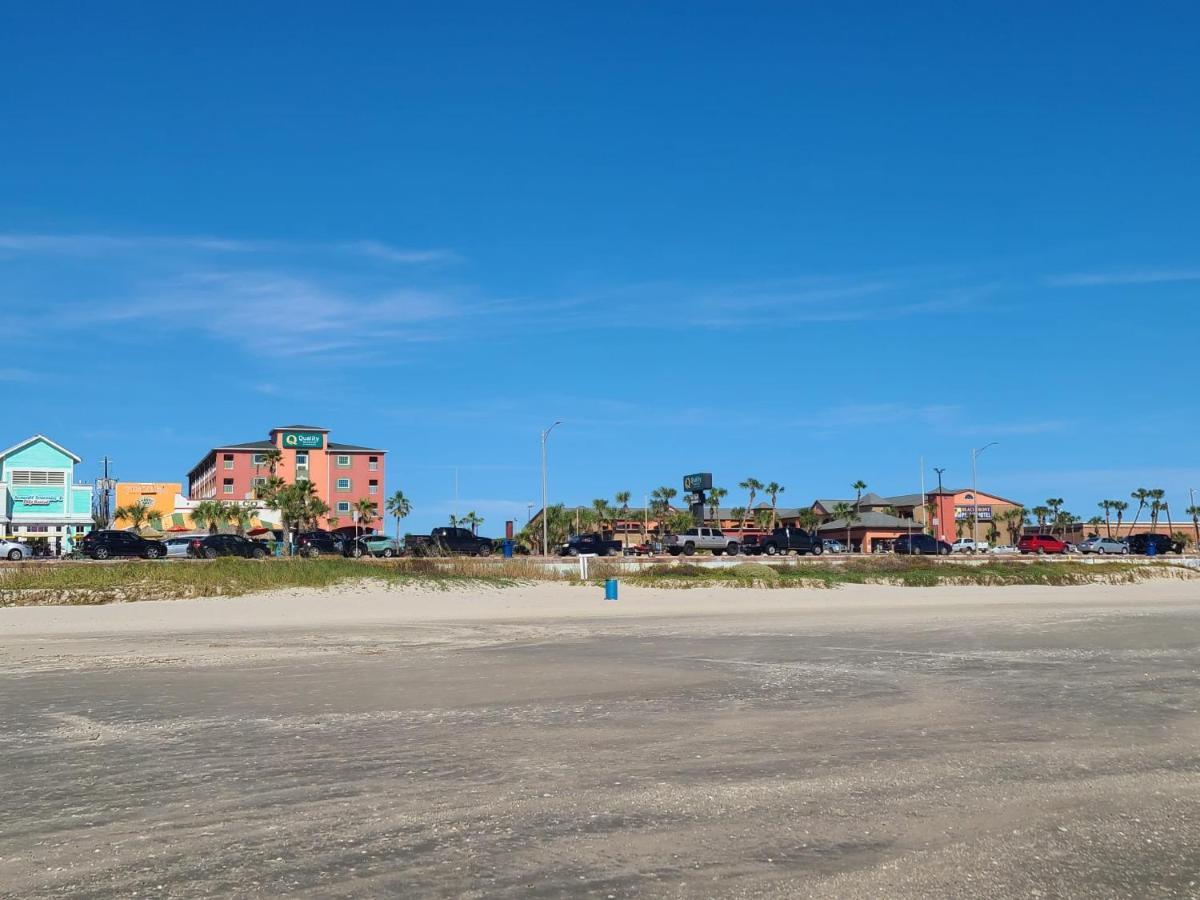 Beachfront Palms 3*