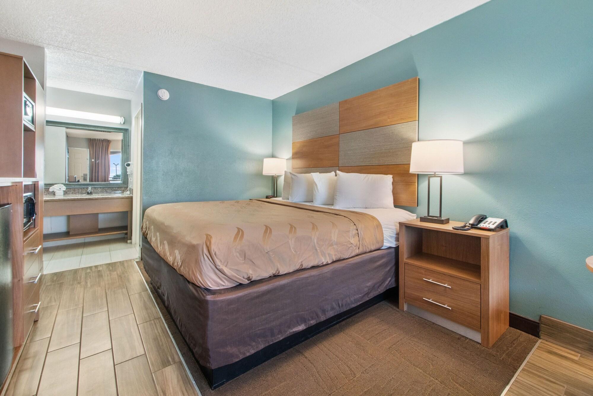 Beachfront Palms Hotel 3*