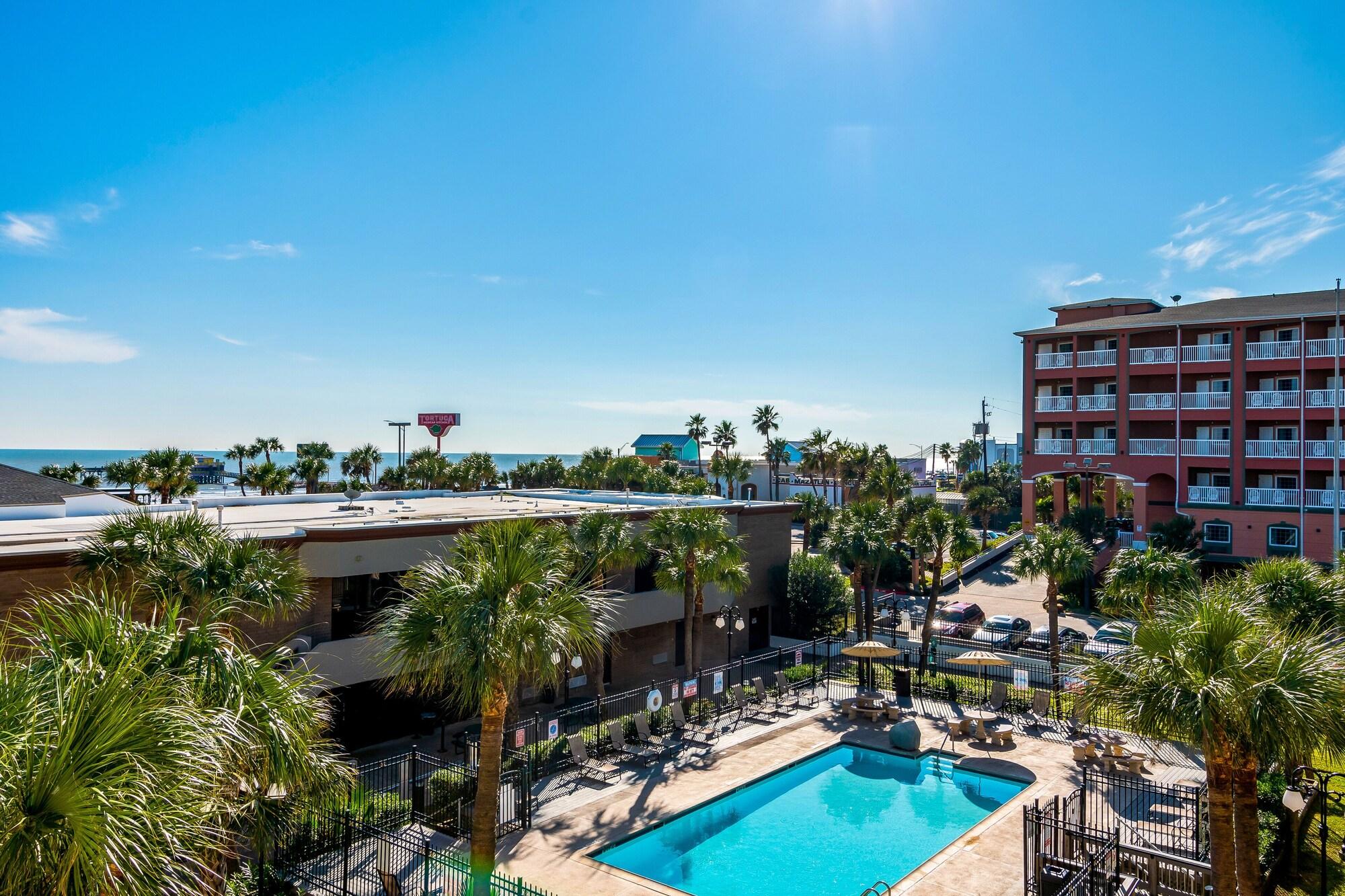 Beachfront Palms 3*